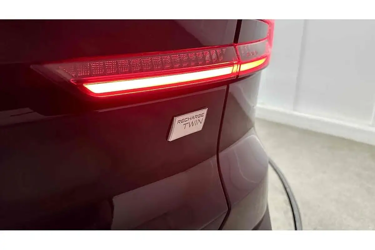 2022-volvo-c40-e-twin-recharge-pro-big-15