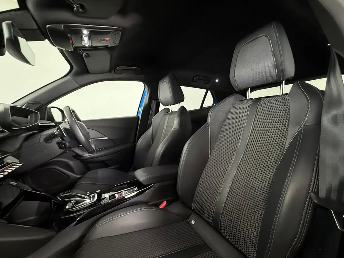 2022-peugeot-2008-suv-12-puretech-gt-eat8-big-16