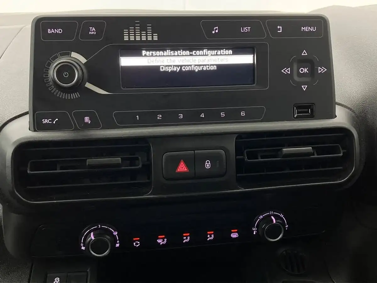 2021-vauxhall-combo-15cdti-edition-2300-100pseu6dt-l2h1-panel-big-35