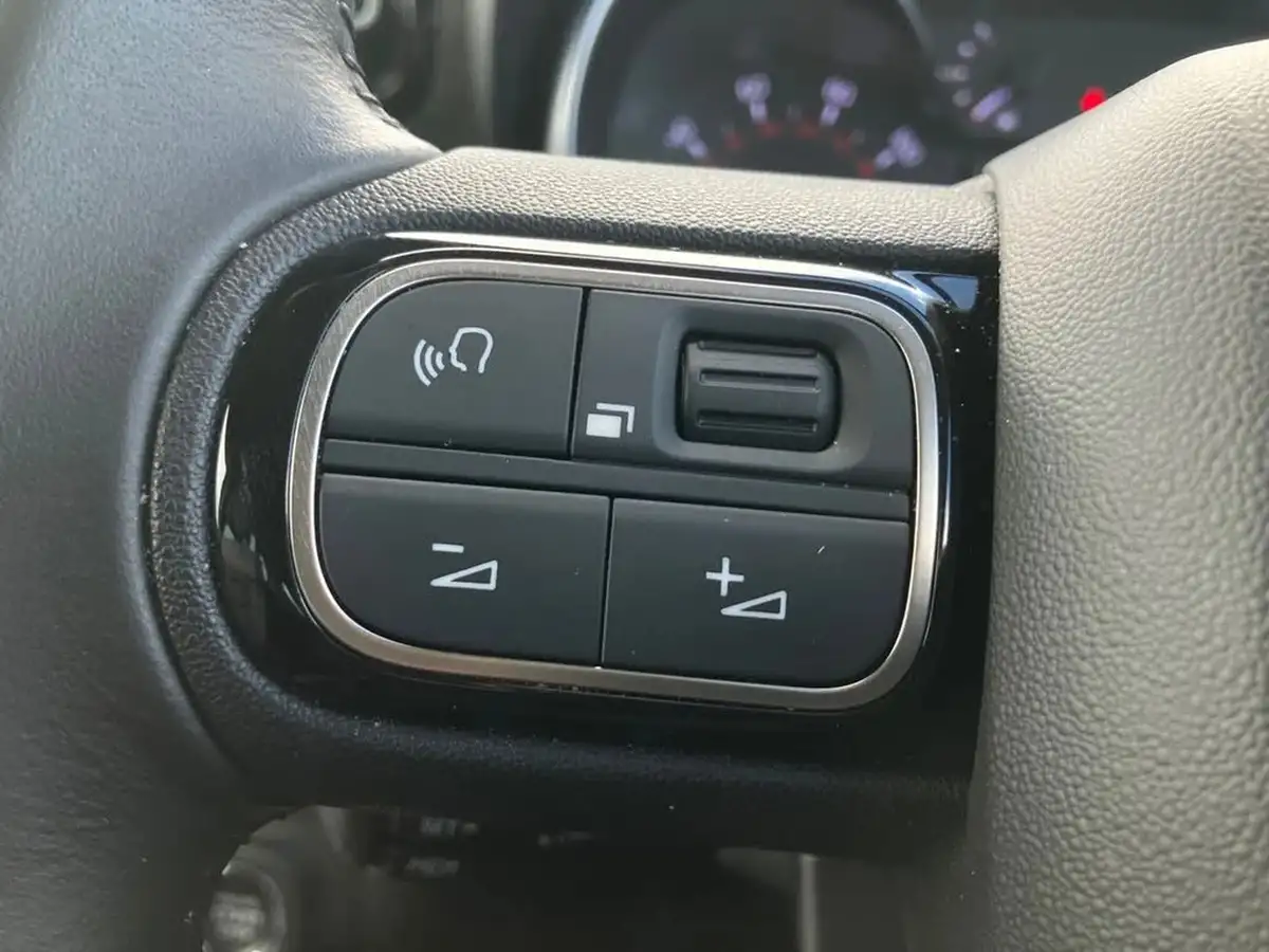 2023-citroen-c3-aircross-12-puretech-shine-plus-130ps-eat6-big-15