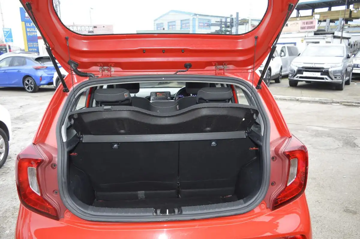 2018-kia-picanto-10-2-65bhp-adap-big-8