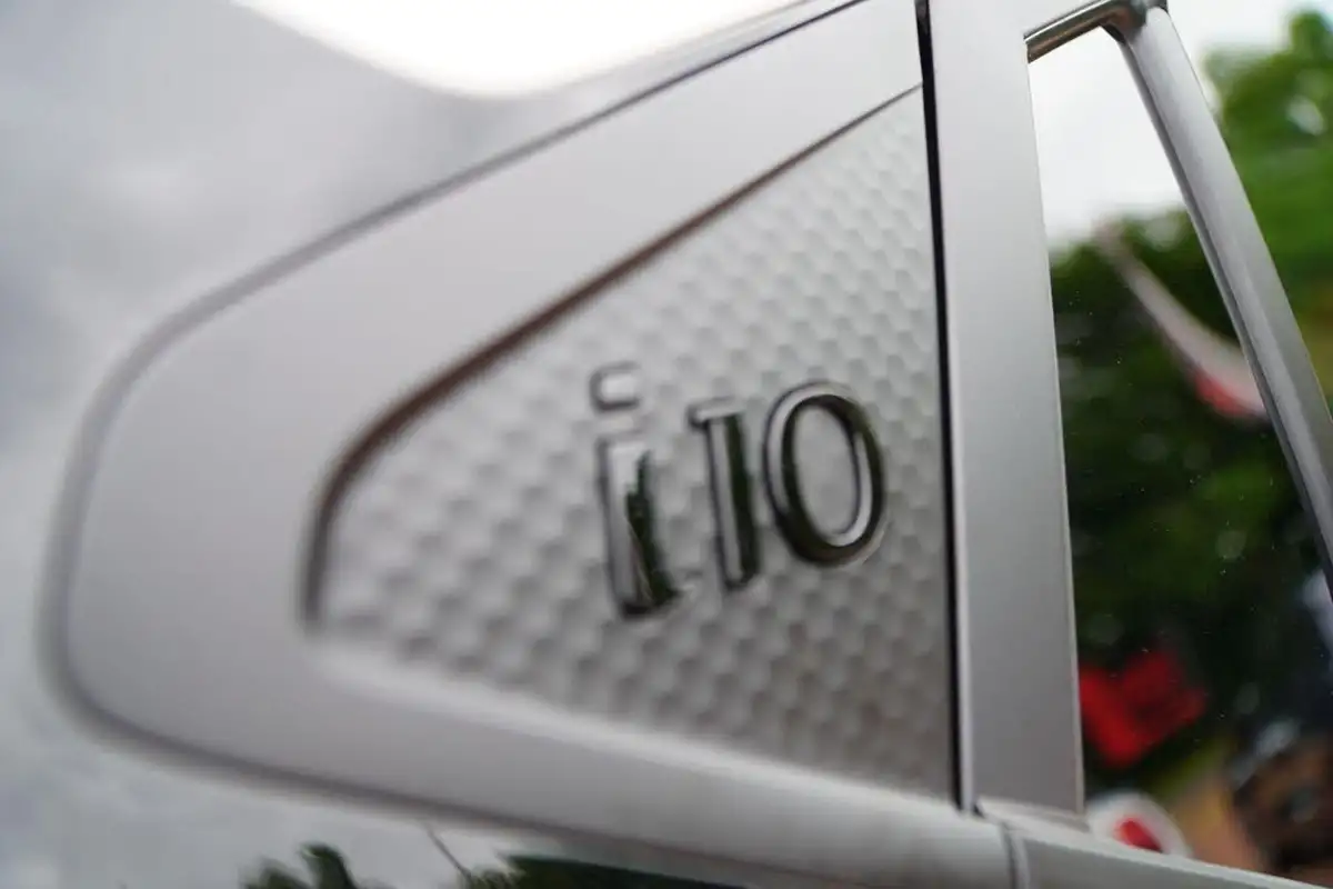 2024-hyundai-i10-12-premium-84ps-big-5