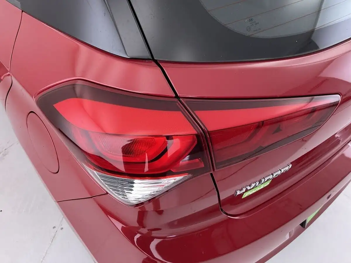 2015-hyundai-i20-12-se-hatchback-5d-big-19