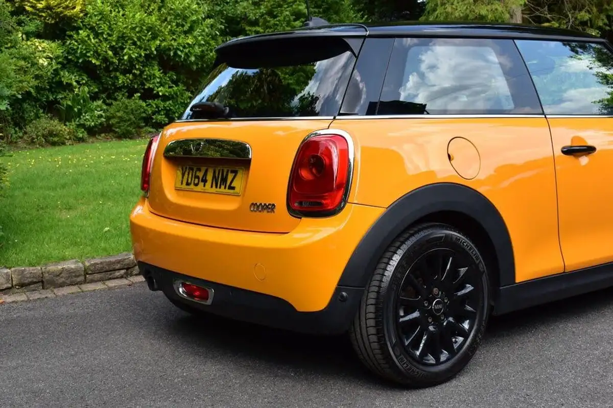 2014-mini-cooper-15-cooper-3d-auto-big-22