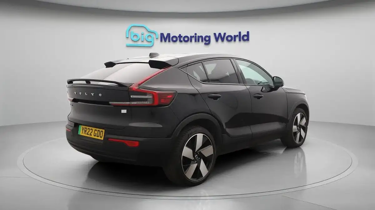 2022-volvo-c40-e-twin-recharge-pro-big-7