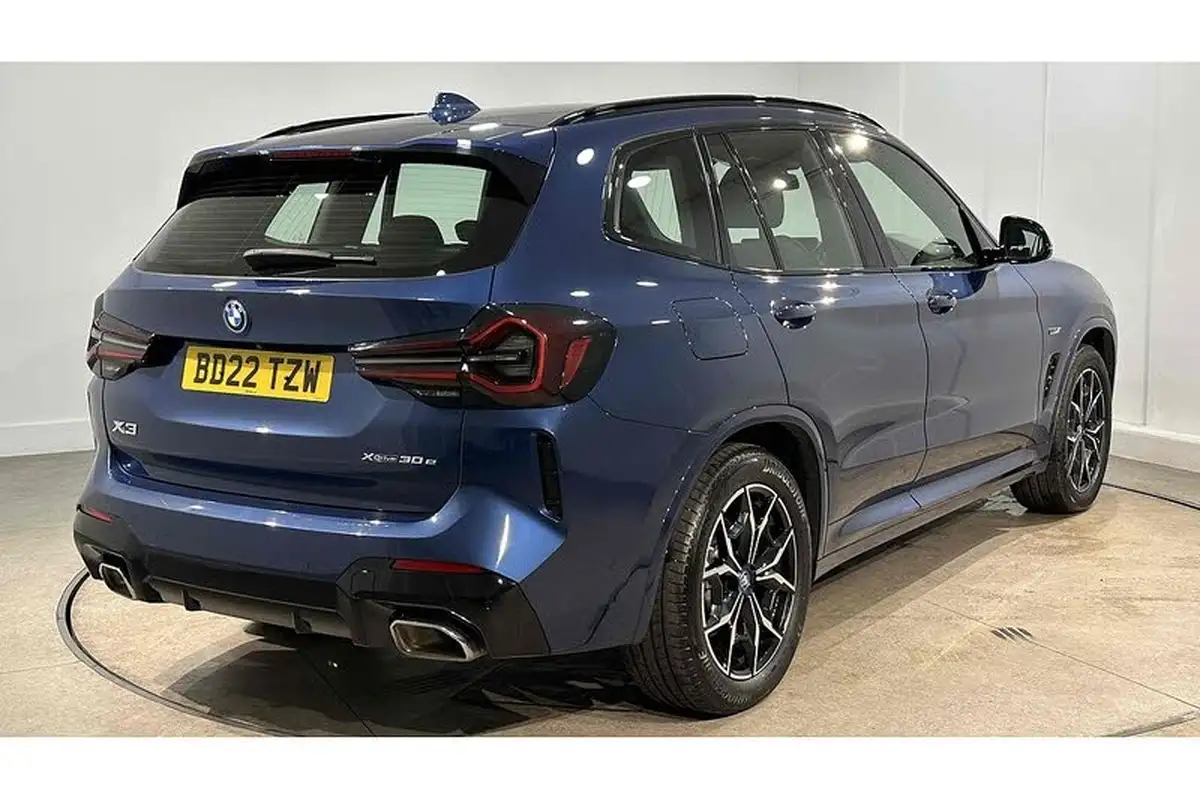 2022-bmw-x3-20-xdrive-30e-m-sport-big-8