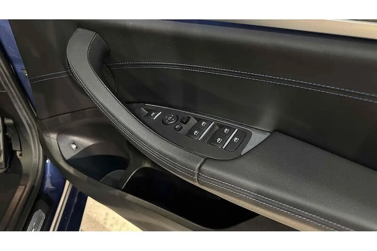2022-bmw-x3-20-xdrive-30e-m-sport-big-32