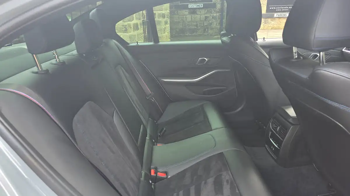 2024-bmw-3-series-20-320i-m-sport-pro-pack-saloon-4d-big-14