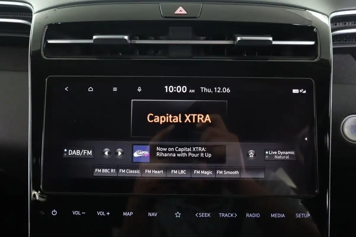2022-hyundai-tucson-16-t-gdi-premium-265ps-4wd-phev-auto-big-37