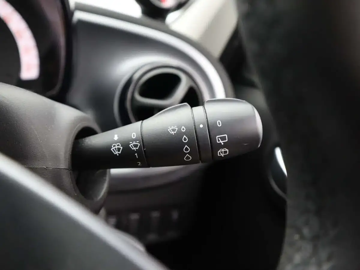 2019-smart-forfour-10-prime-premium-big-32