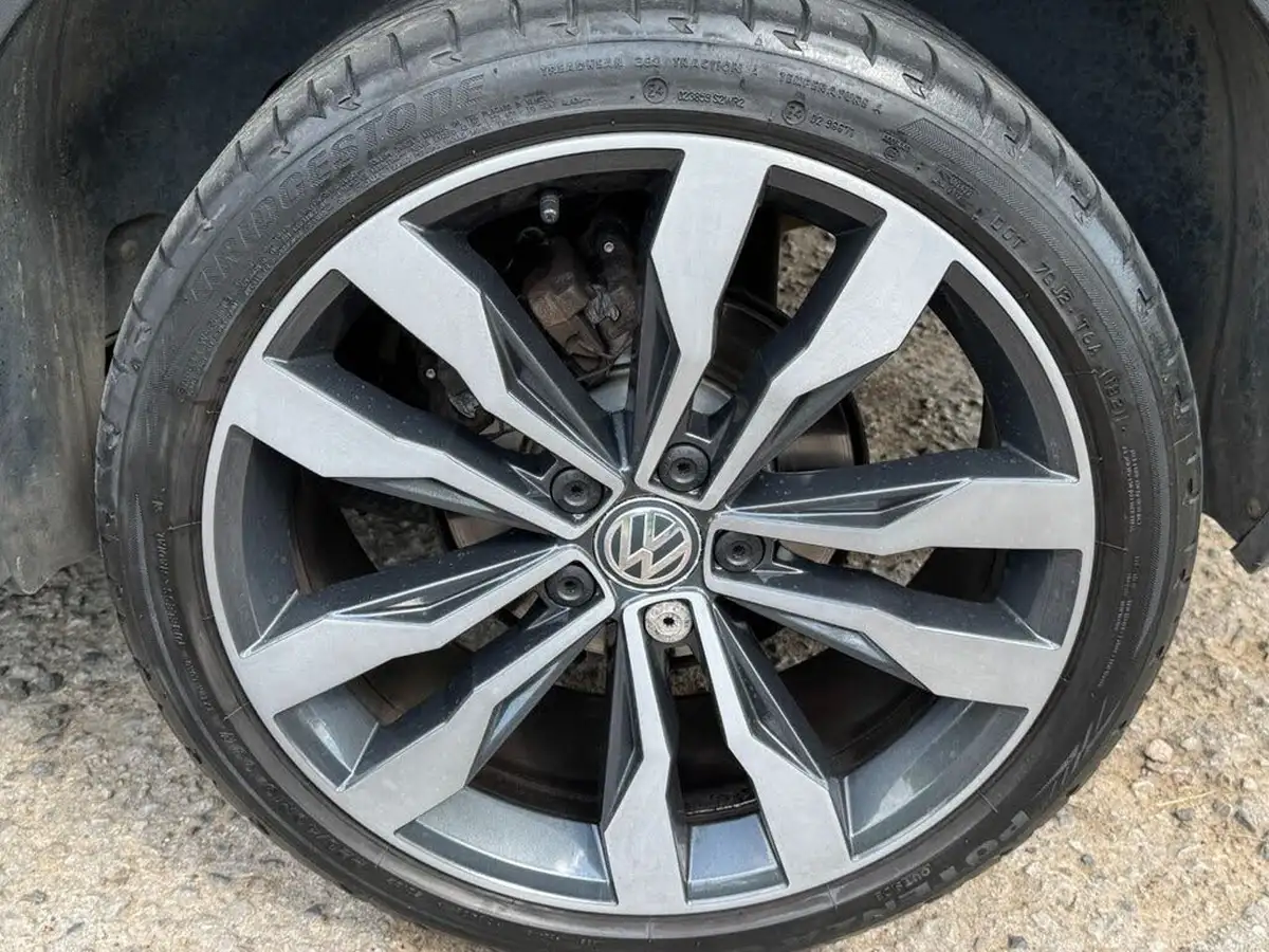 2019-volkswagen-t-roc-16tdi-r-line-big-36