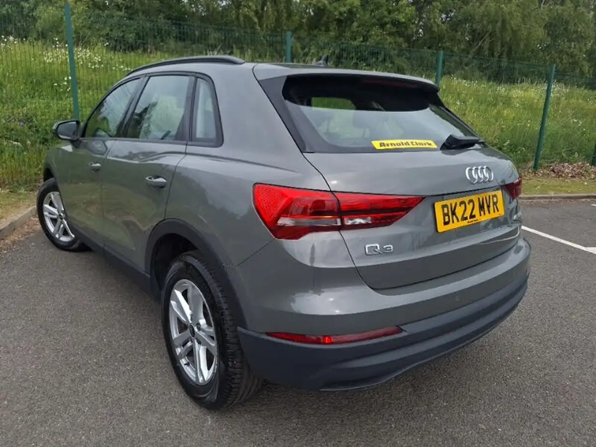 2022-audi-q3-14-45-tfsi-e-technik-big-1