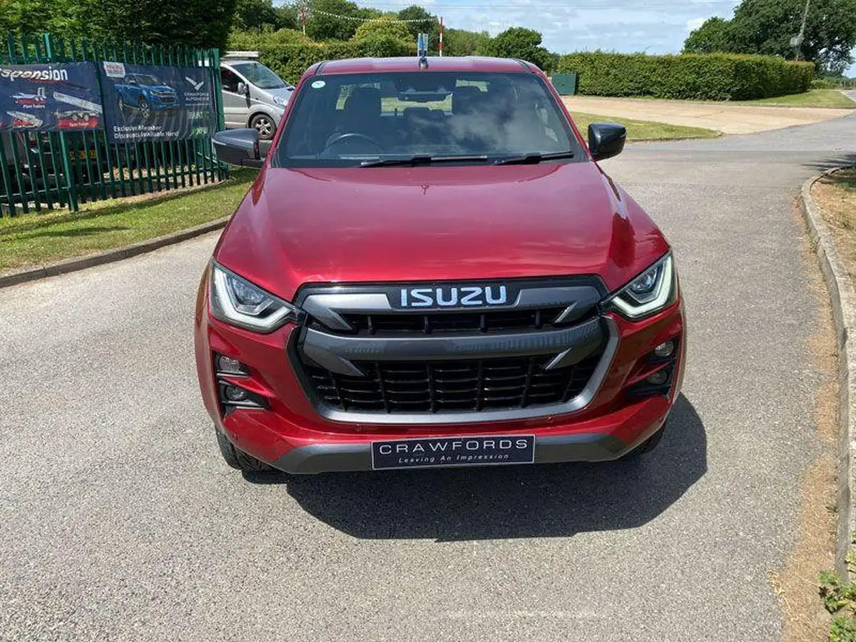 2022-isuzu-d-max-19td-v-cross-pick-up-auto-big-2