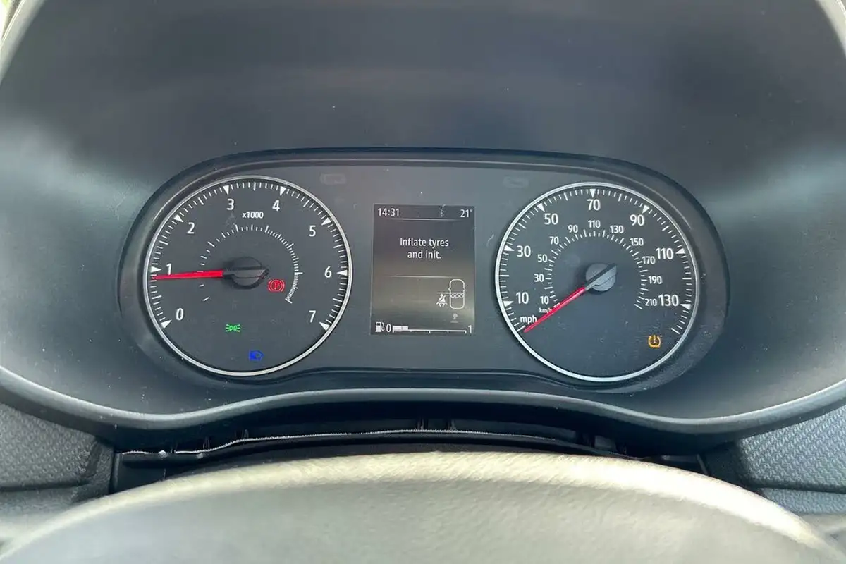 2023-dacia-sandero-10-tce-essential-90bhp-big-20