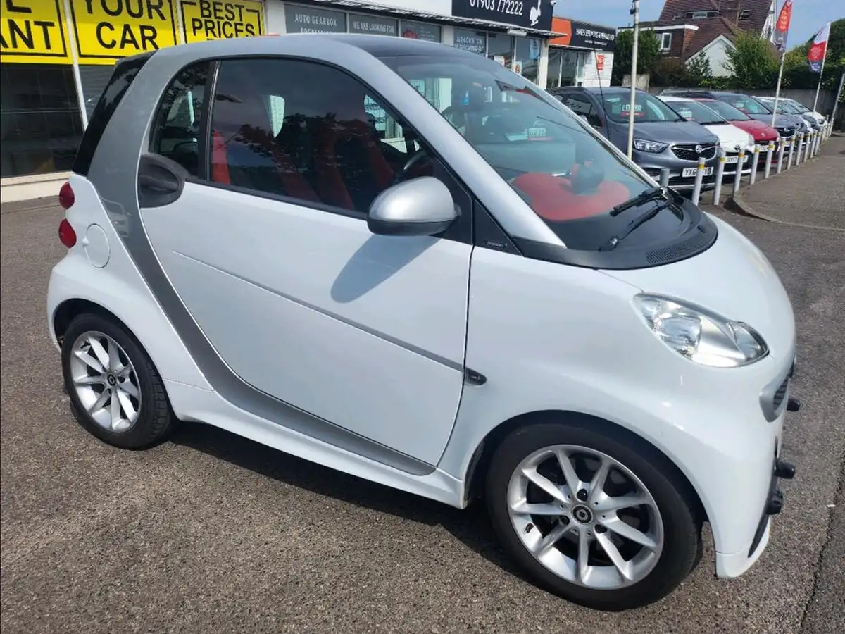 2012-smart-fortwo-10-passion-71bhp-coupe-softouch-big-0