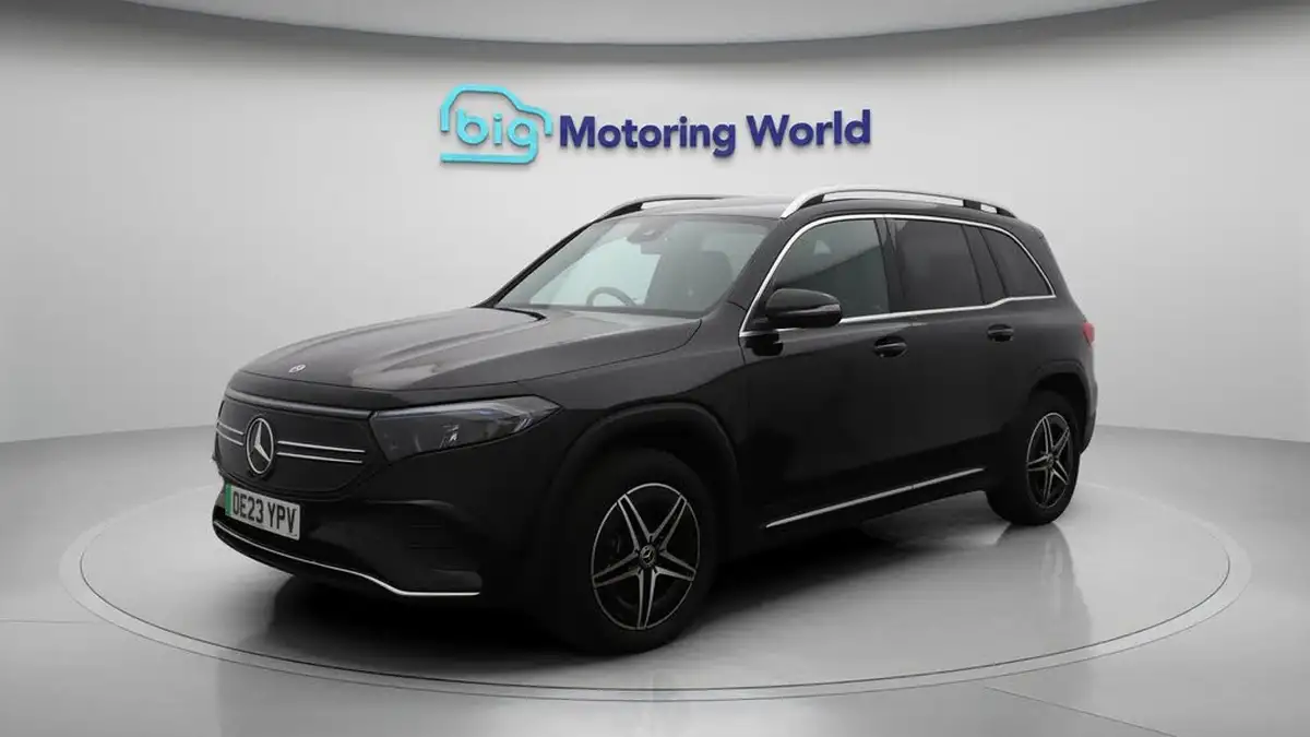 2023-mercedes-benz-eqb-e-300-amg-line-big-3