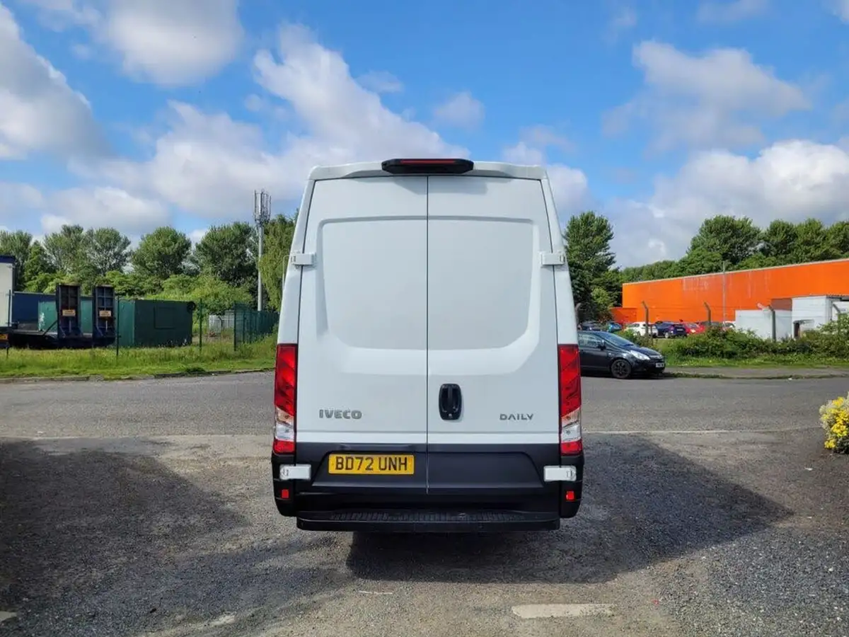 2023-iveco-daily-s-class-23td-35s14v-business-3520mm-h2-136pseu6dt-big-6