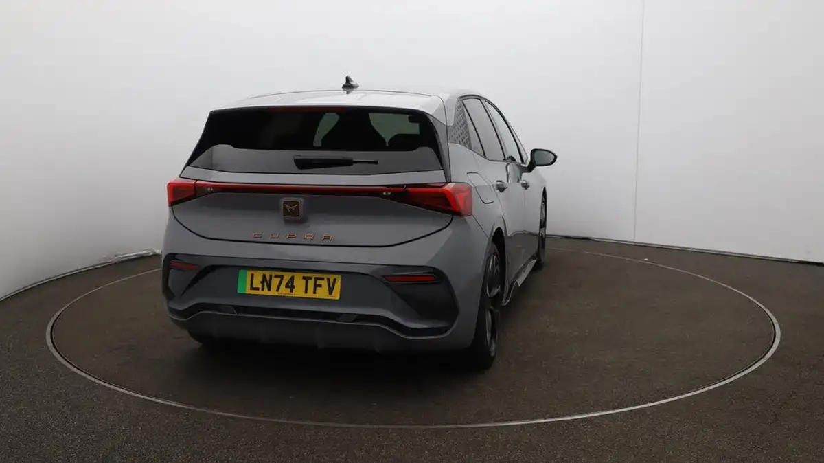 2024-cupra-born-e-v2-edition-big-54
