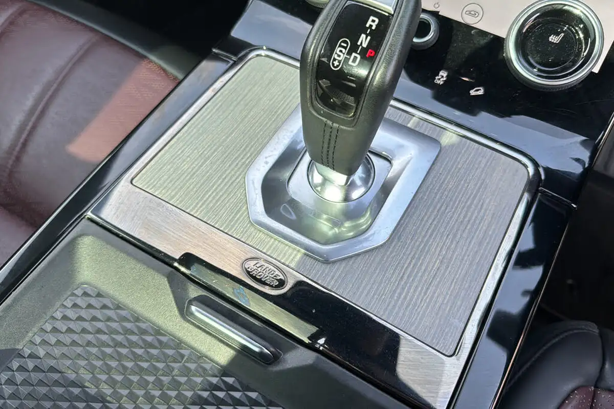 2019-land-rover-range-rover-evoque-20-p250-r-dynamic-hse-big-40