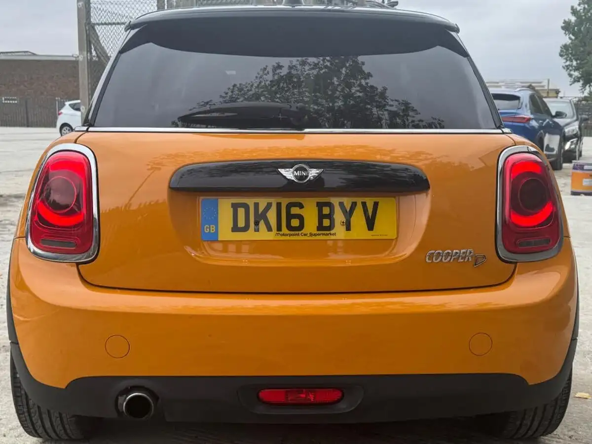2016-mini-cooper-15td-cooper-d-ss-hatchback-3d-big-4