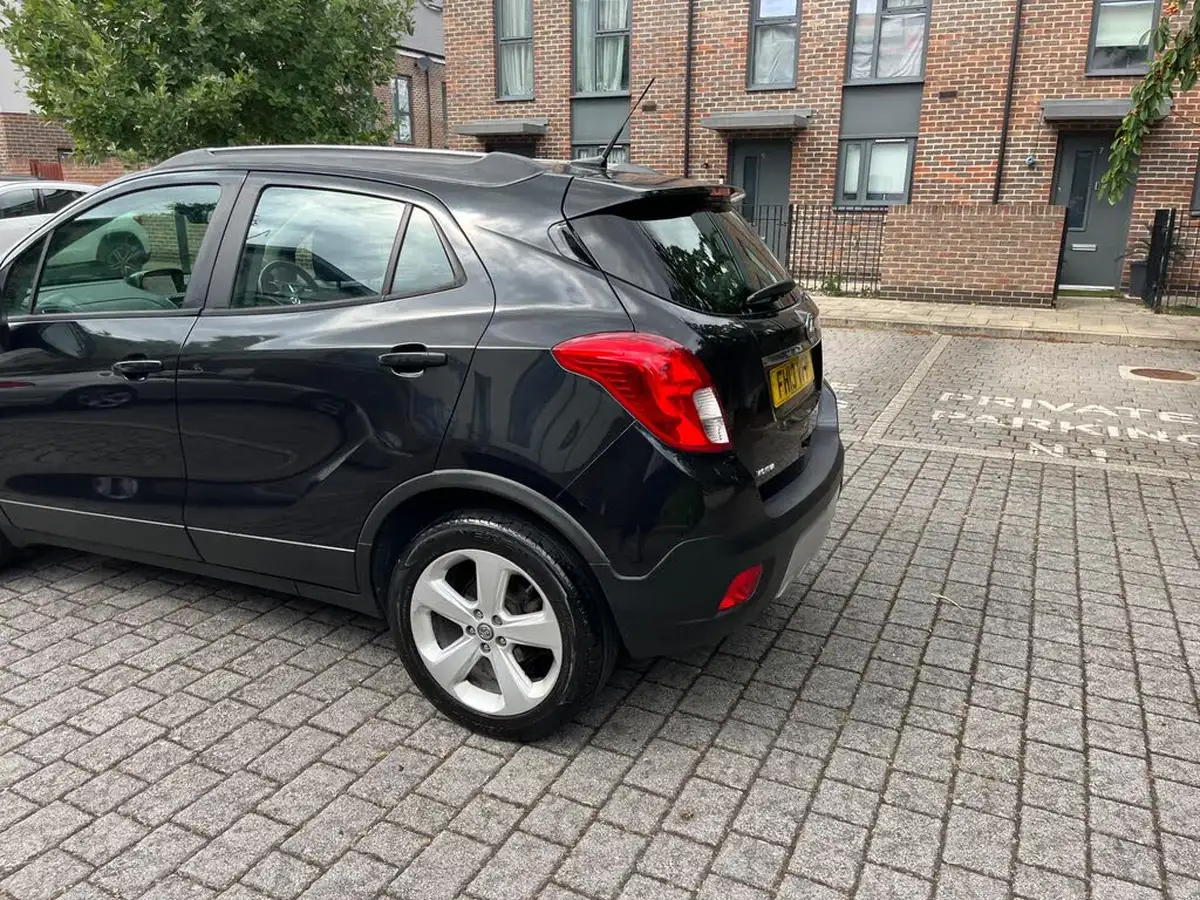 2013-vauxhall-mokka-16-exclusiv-big-9
