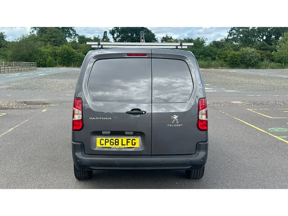 2019-peugeot-partner-16bluehdi-950-professional-big-10