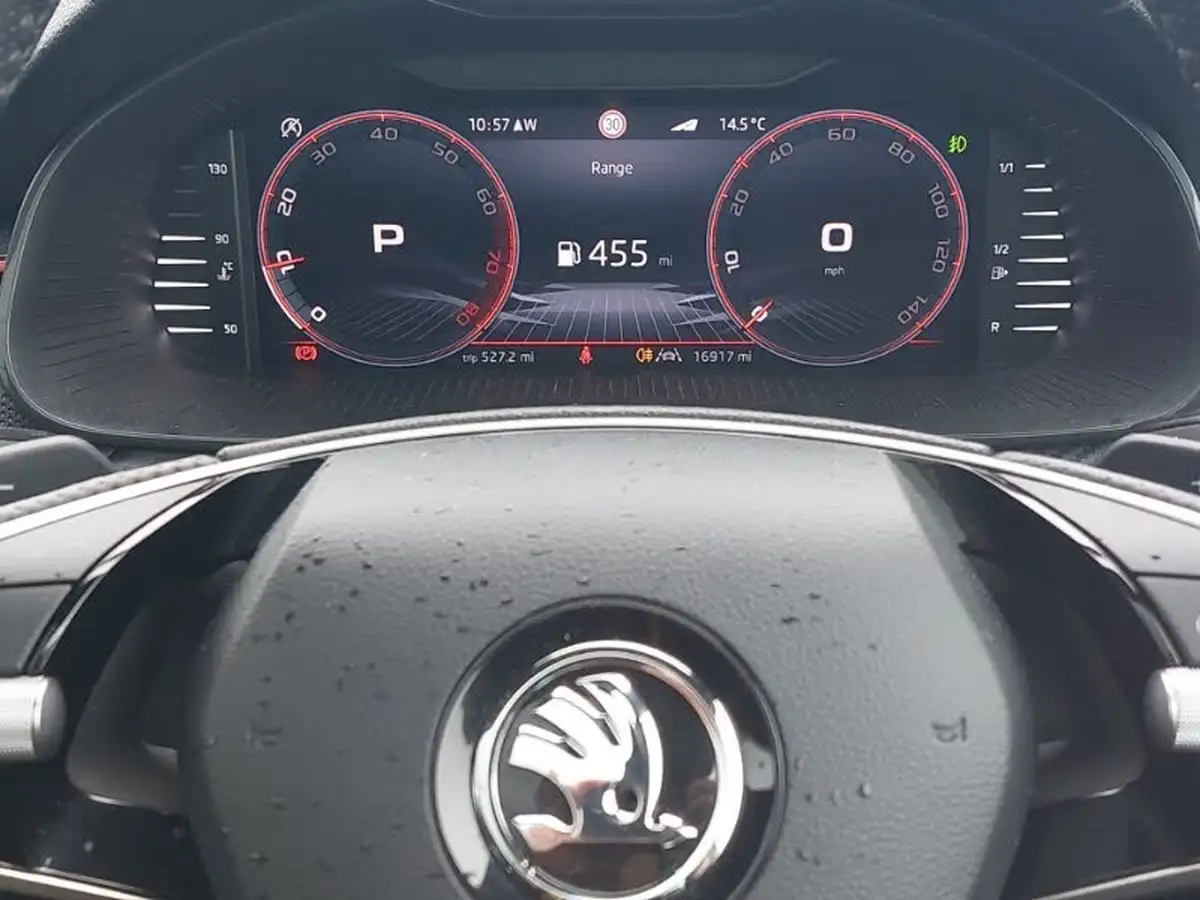 2024-skoda-kamiq-10-tsi-monte-carlo-116ps-dsg-big-15