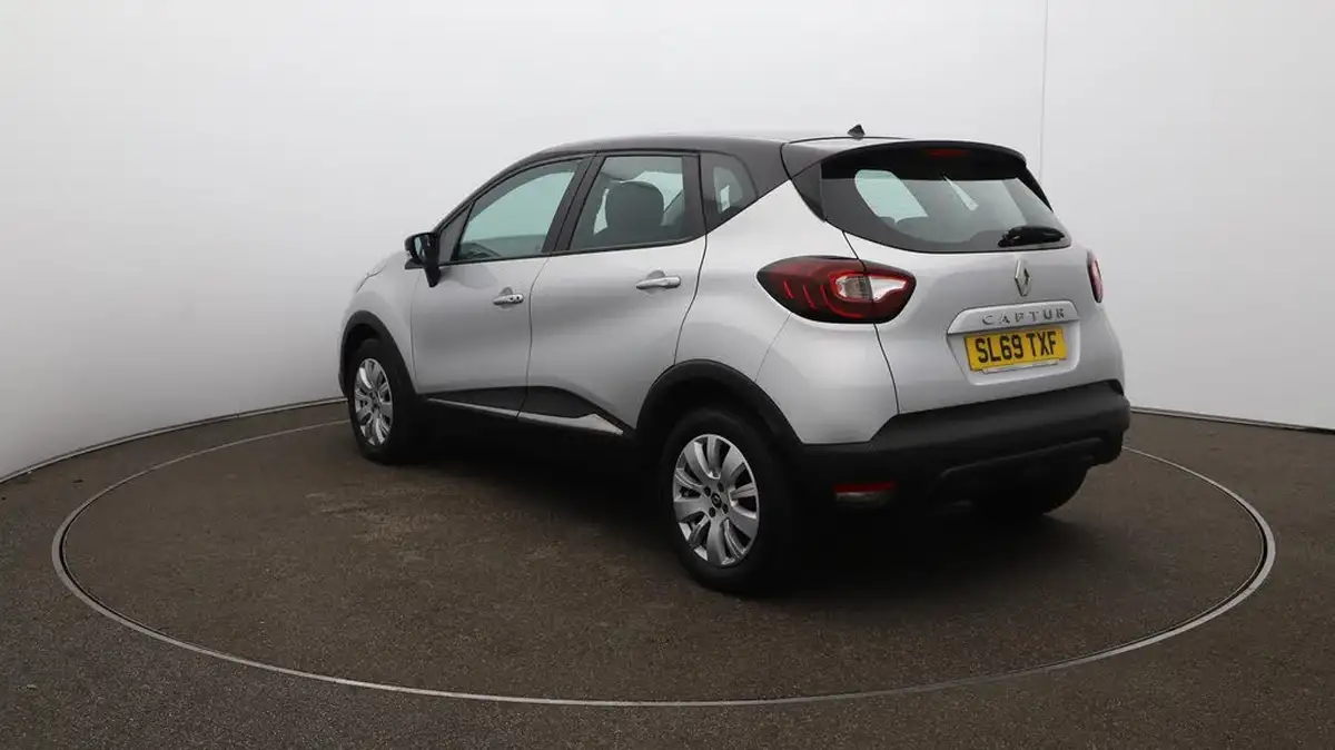 2020-renault-captur-09-tce-play-big-59