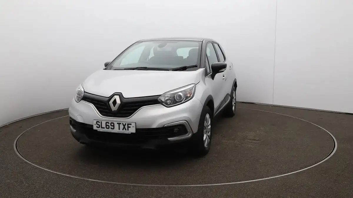 2020-renault-captur-09-tce-play-big-35