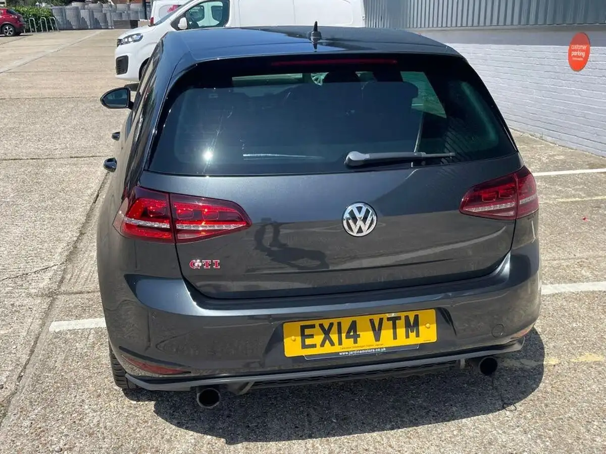 2014-volkswagen-golf-20-gti-230ps-performance-pk-hatchback-5d-dsg-big-48
