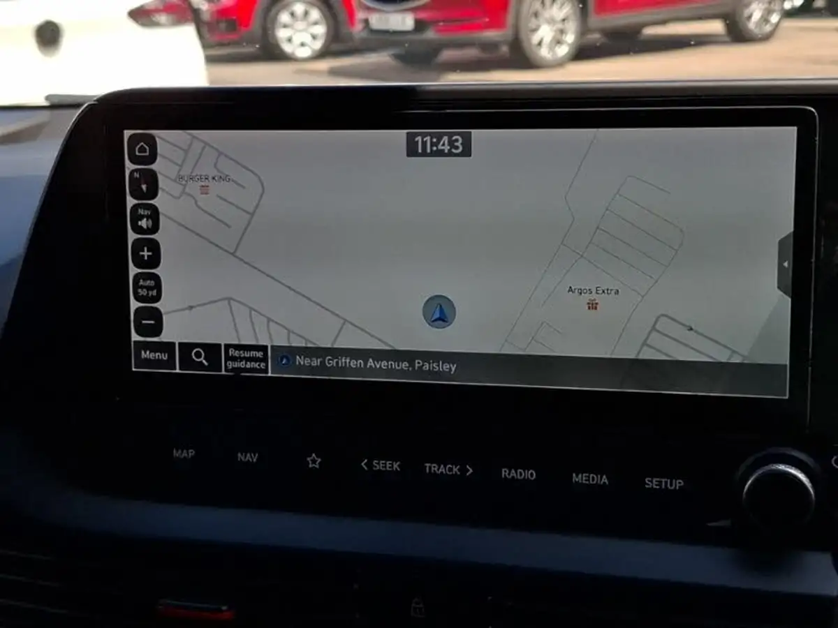 2024-hyundai-i20-10-t-gdi-n-line-dct-big-18