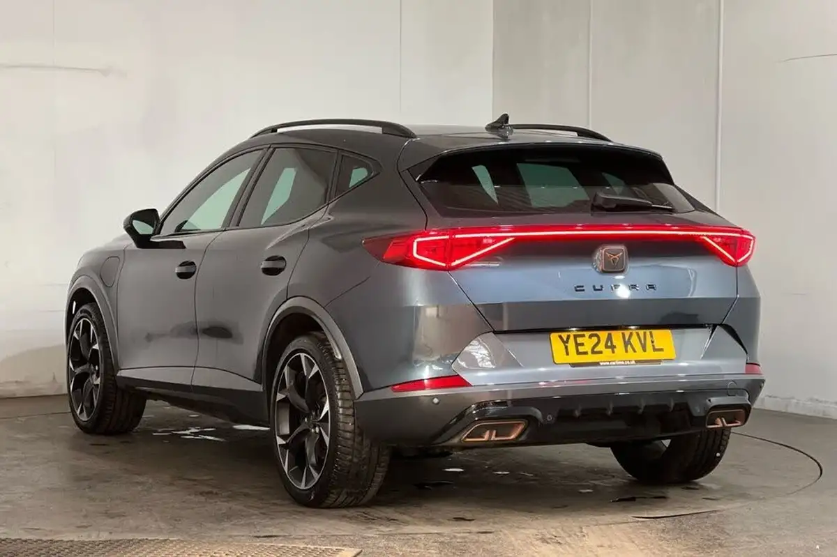 2024-cupra-formentor-14-e-hybrid-vz2-big-18