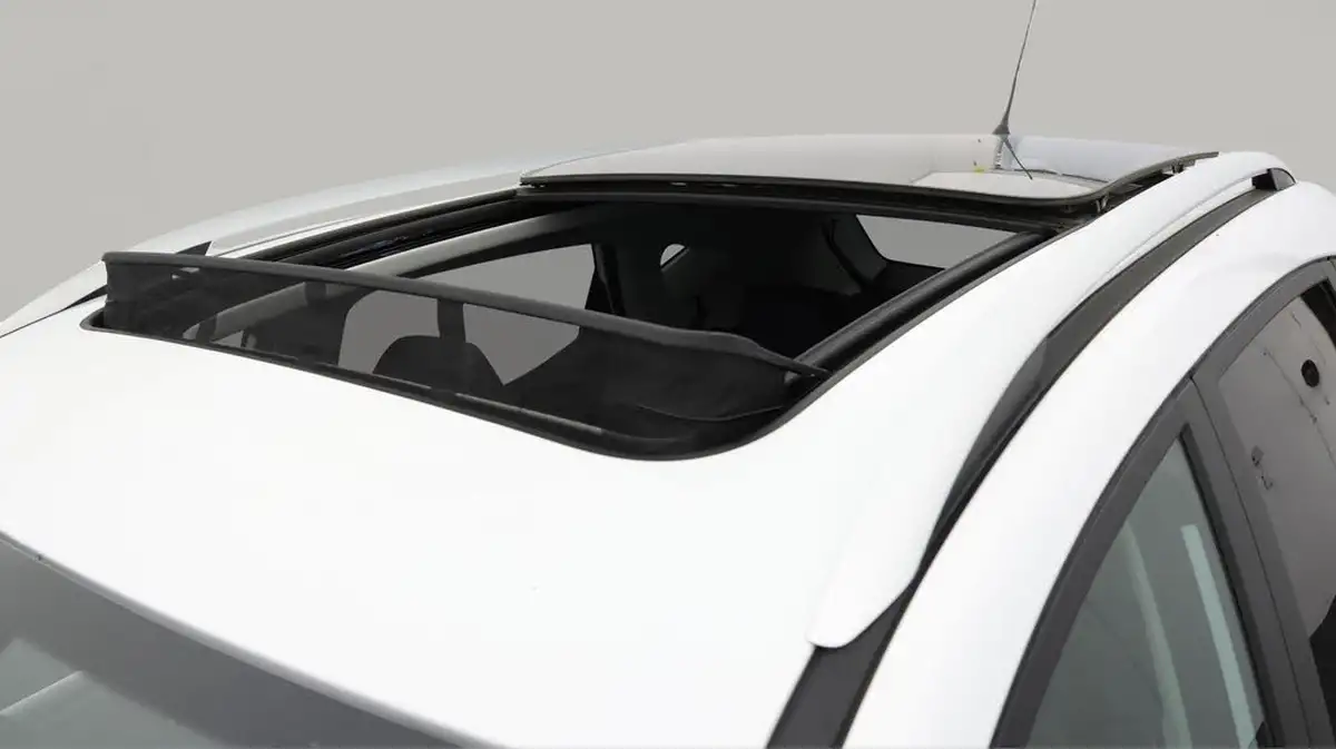 2022-mg-zs-suv-e-trophy-ev-156ps-long-range-big-31