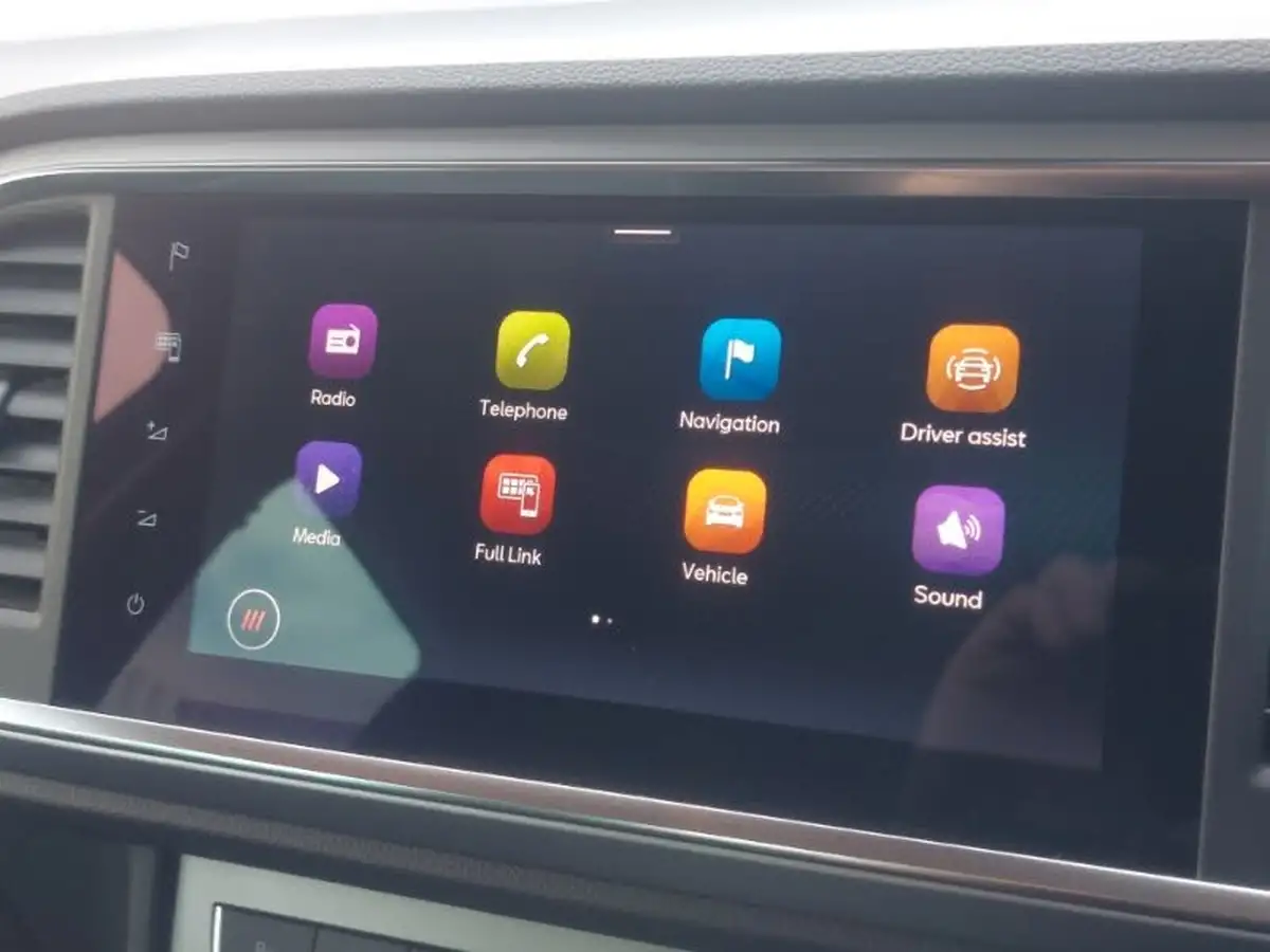 2024-seat-ateca-15-ecotsi-fr-dsg-big-10