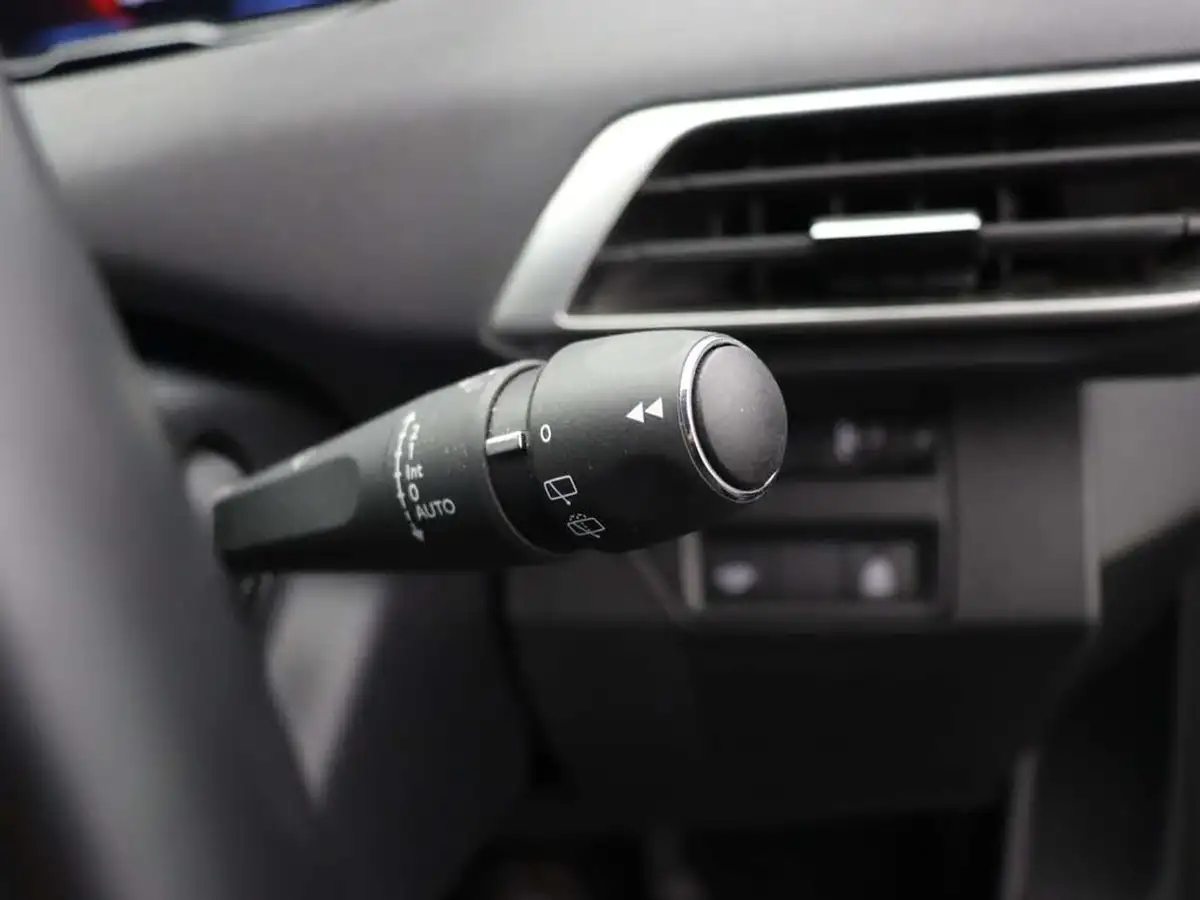 2022-peugeot-5008-suv-15-bluehdi-allure-premium-big-34