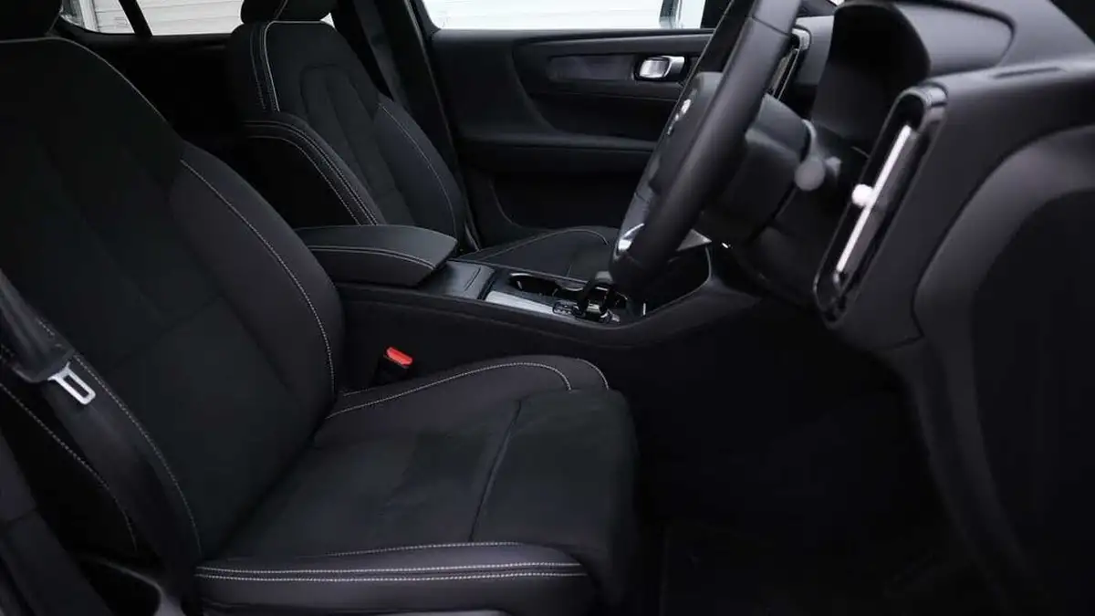2022-volvo-c40-e-twin-recharge-pro-big-48