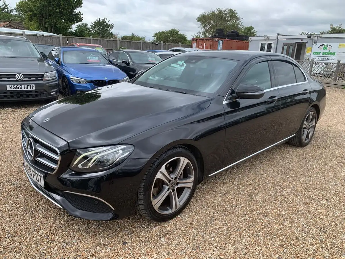 2019-mercedes-benz-e-class-20d-e220d-se-ss-saloon-4d-big-2