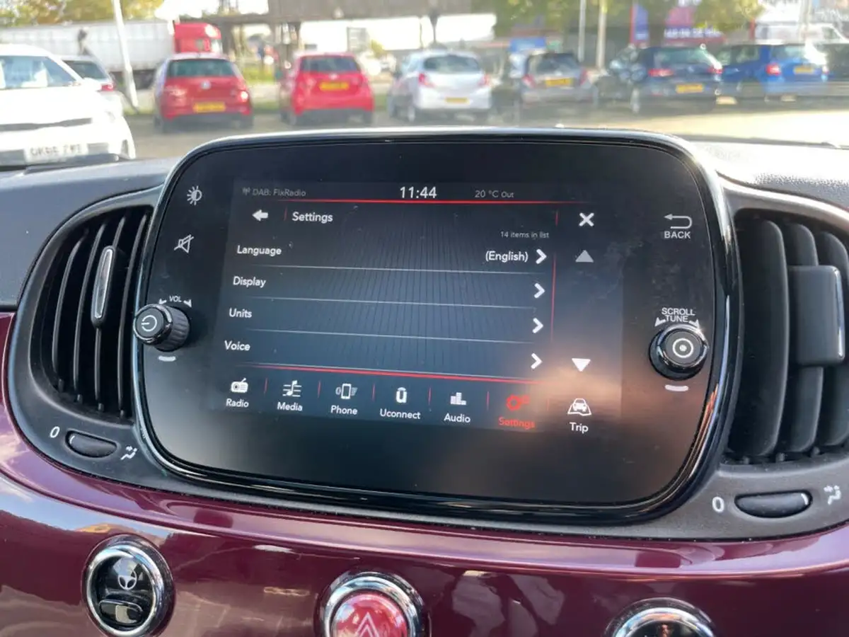 2020-fiat-500-10-lounge-big-28