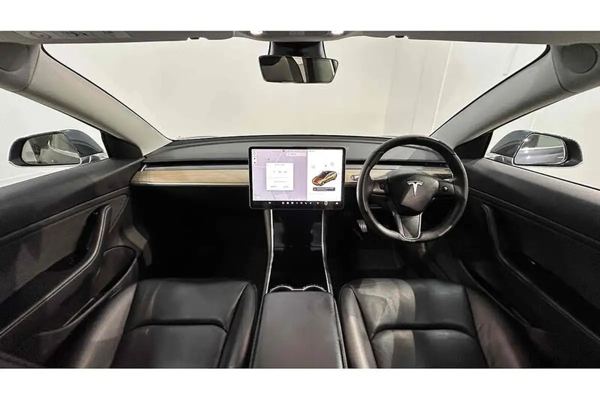2019-tesla-model-3-e-standard-plus-big-31