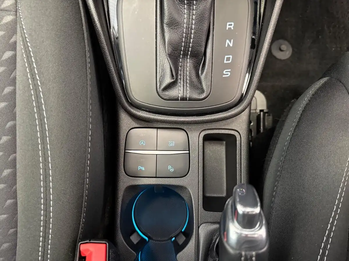 2018-ford-fiesta-10t-titanium-100ps-3d-auto-big-28