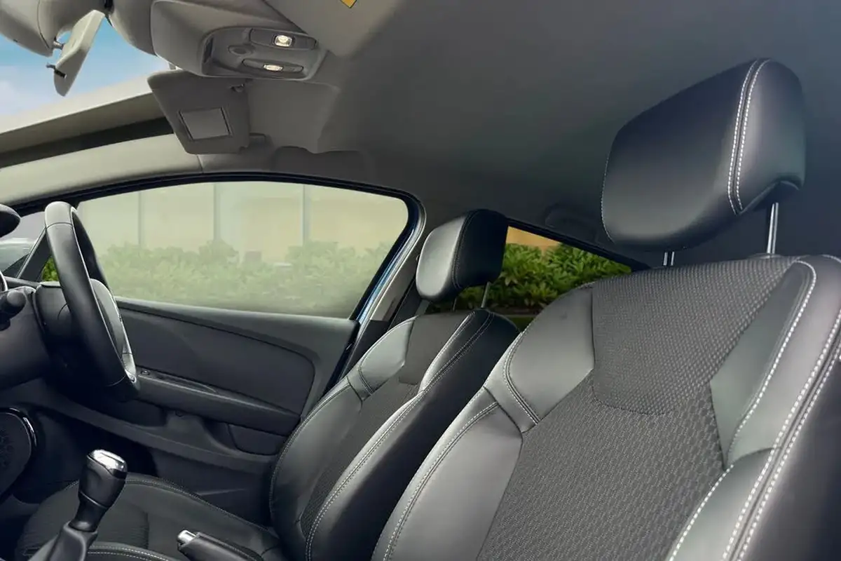 2019-renault-clio-09-tce-gt-line-big-15