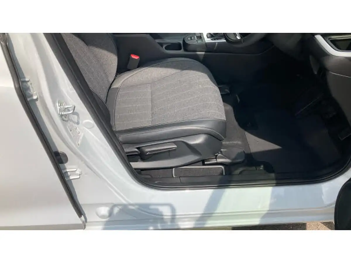 2023-honda-jazz-15-i-mmd-advance-big-26