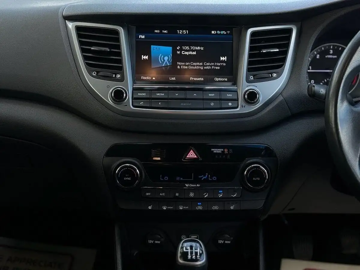 2017-hyundai-tucson-17crdi-blue-drive-se-nav-116ps-big-19