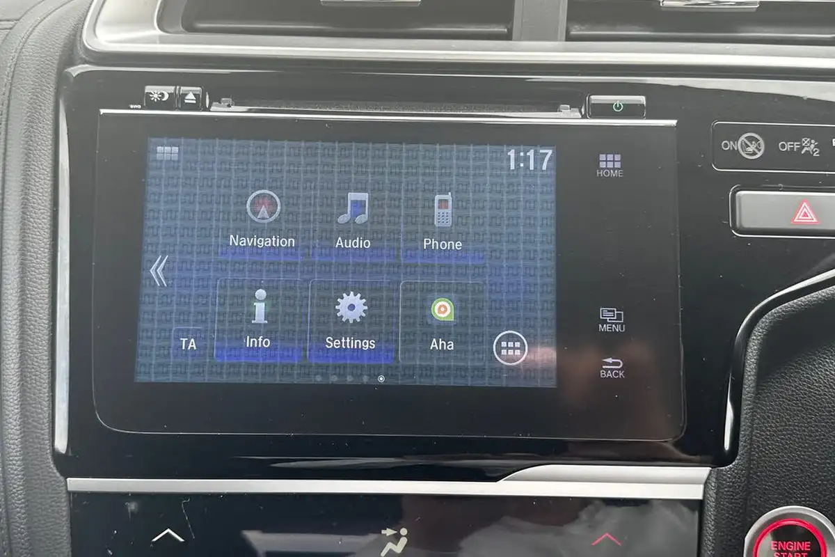 2018-honda-jazz-13-i-vtec-ex-navi-cvt-big-42