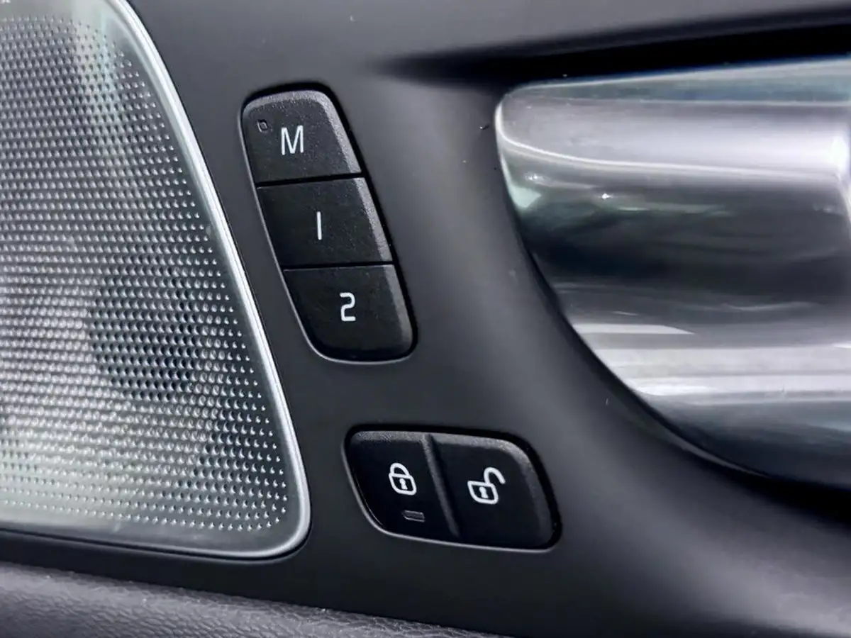 2021-volvo-v60-20-t6-inscription-350bhp-plug-in-hybrid-big-17