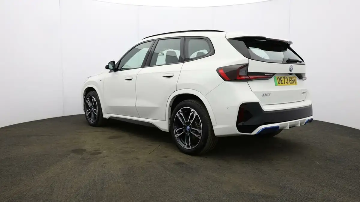 2023-bmw-ix1-e-xdrive30-m-sport-pro-packtech-plus-pack-big-47