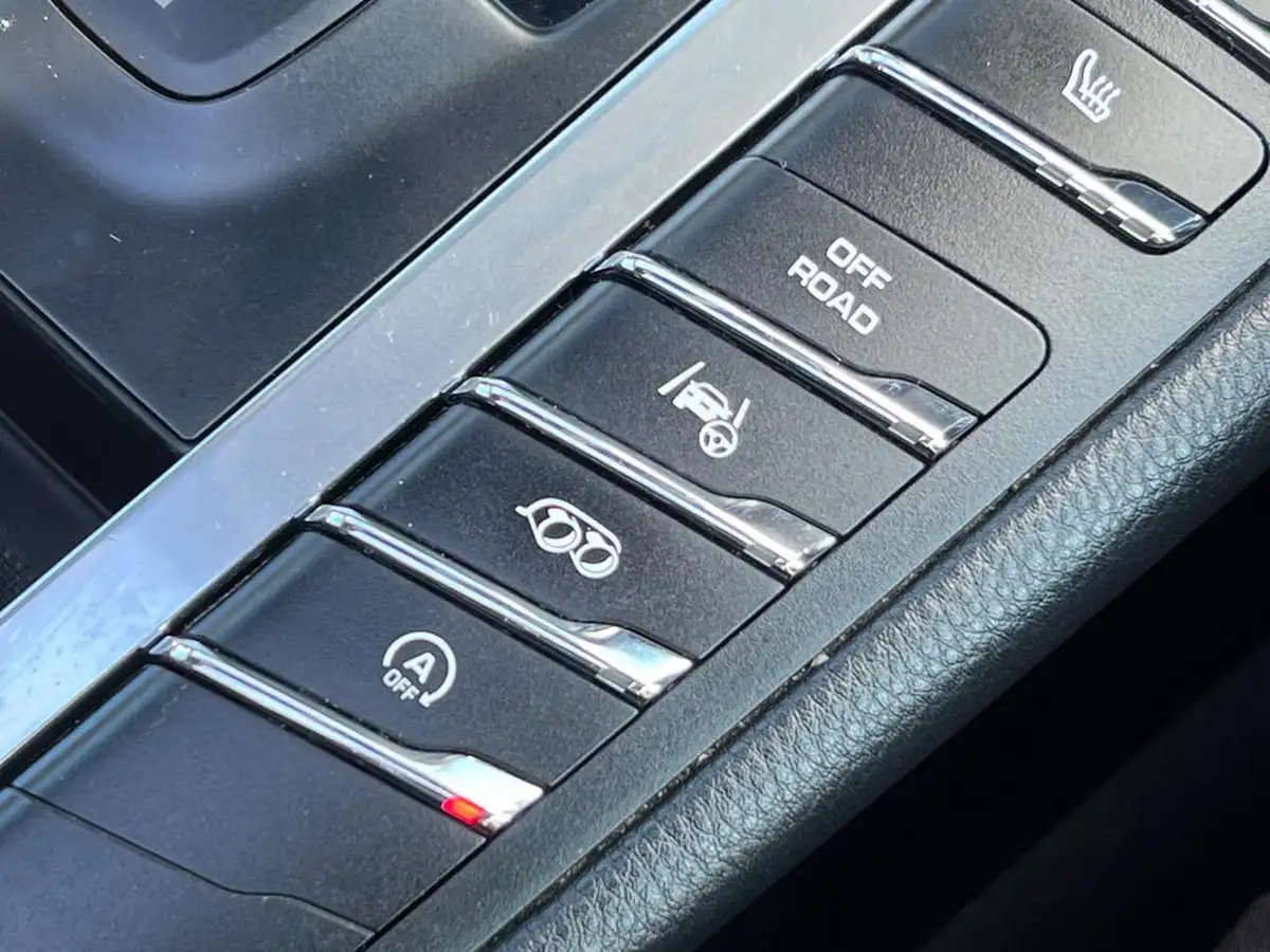 2015-porsche-macan-30td-s-big-76
