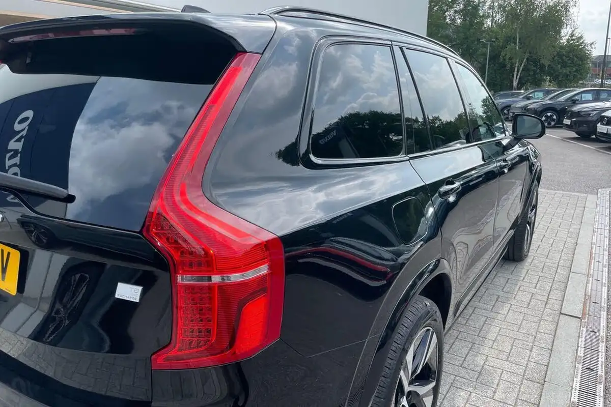 2022-volvo-xc90-20-t8-r-design-455bhp-big-15