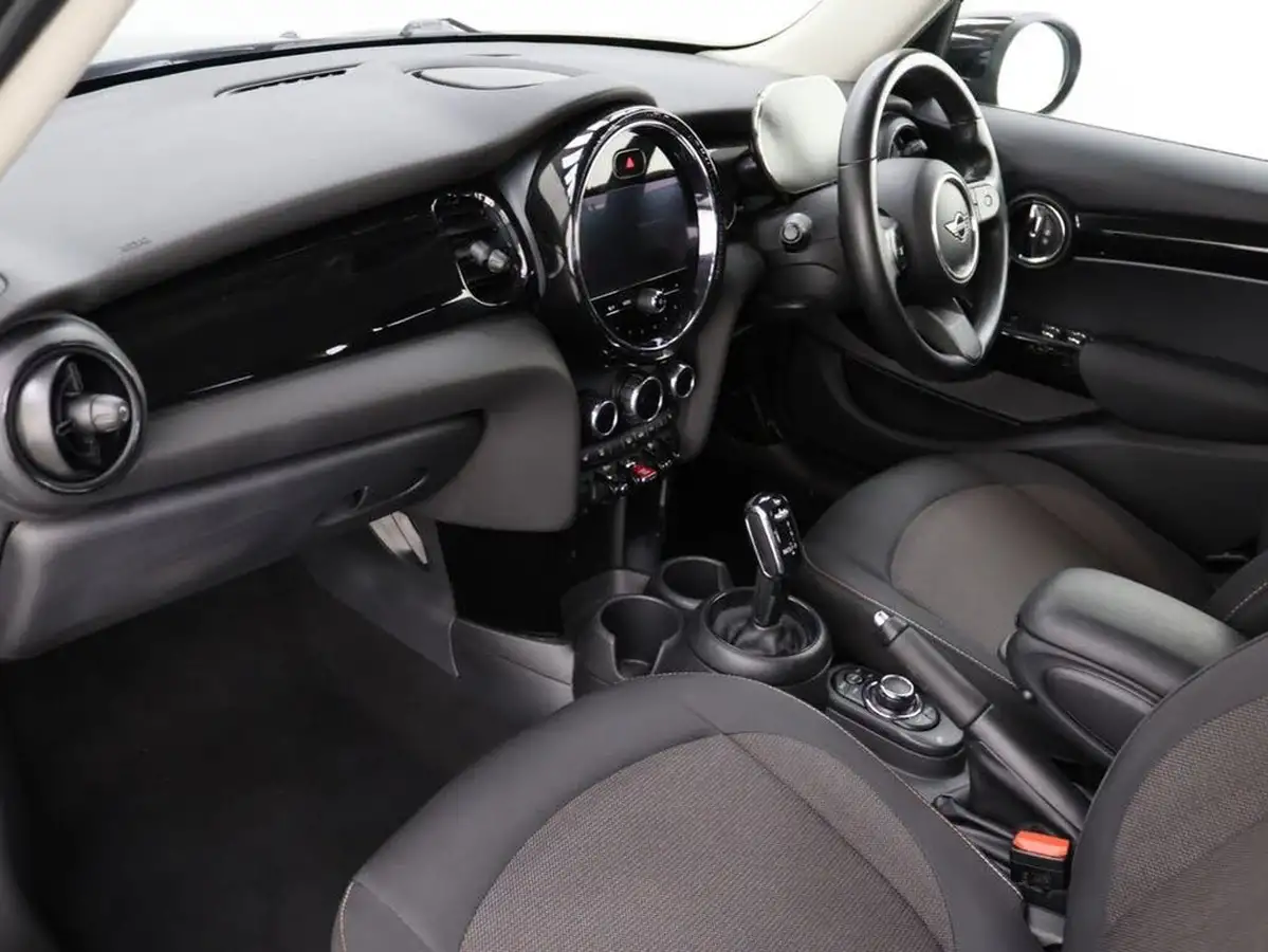 2022-mini-cooper-15-one-classic-5d-auto-big-23