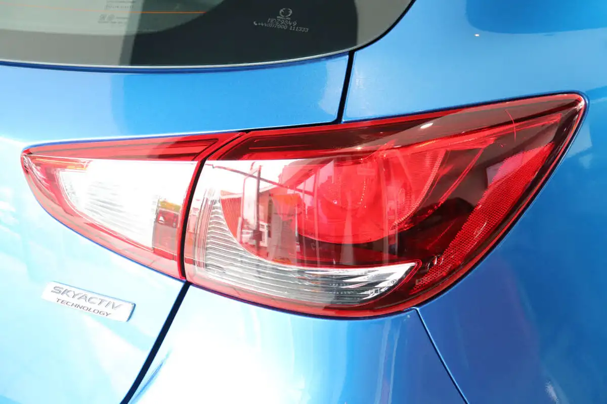 2018-mazda-mazda2-15-se-l-nav-auto-big-77
